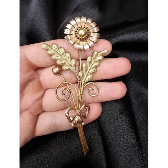 Rare Find Vintage VAN DELL 12K Gold Filled Floral Brooch Pin With Dainty Bow Det - Picture 4 of 5